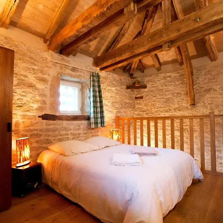 Domaine De Fangal Pgeonnier Du Xviiie Pour 2 Ou 3 Pers Ferienhaus